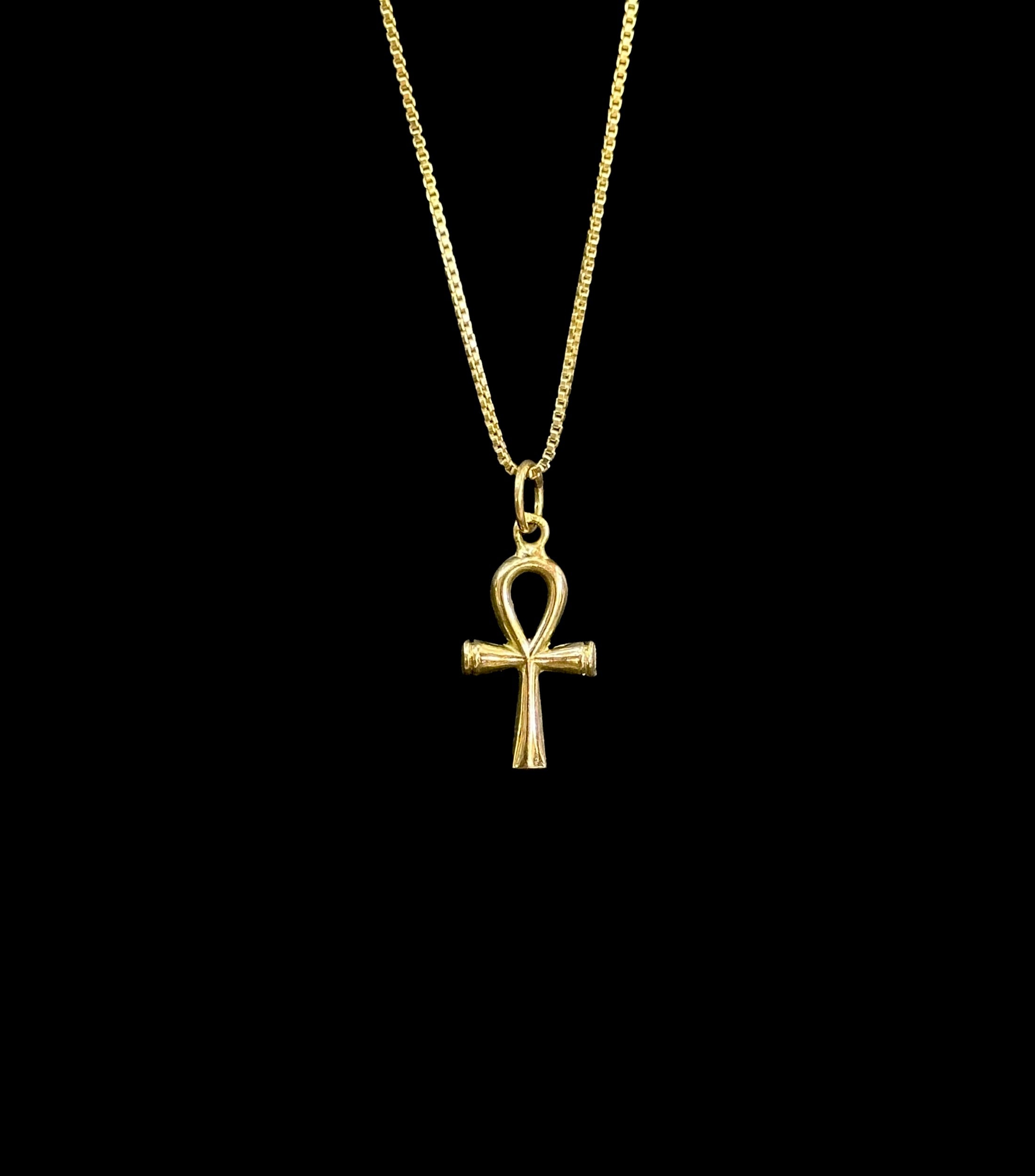18k Gold Ankh Pendant