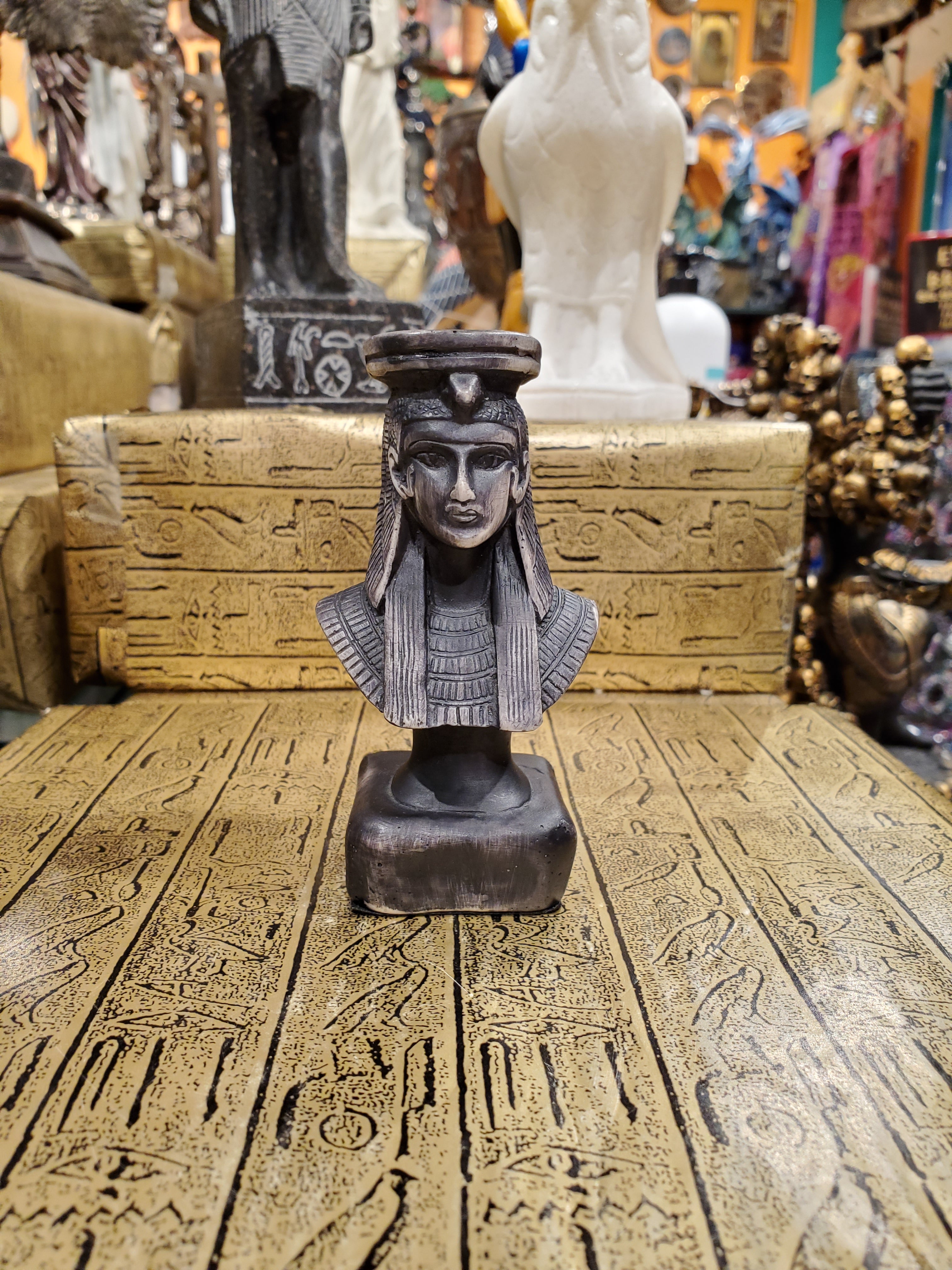 Egyptian Queen Statue - Made in Egypt