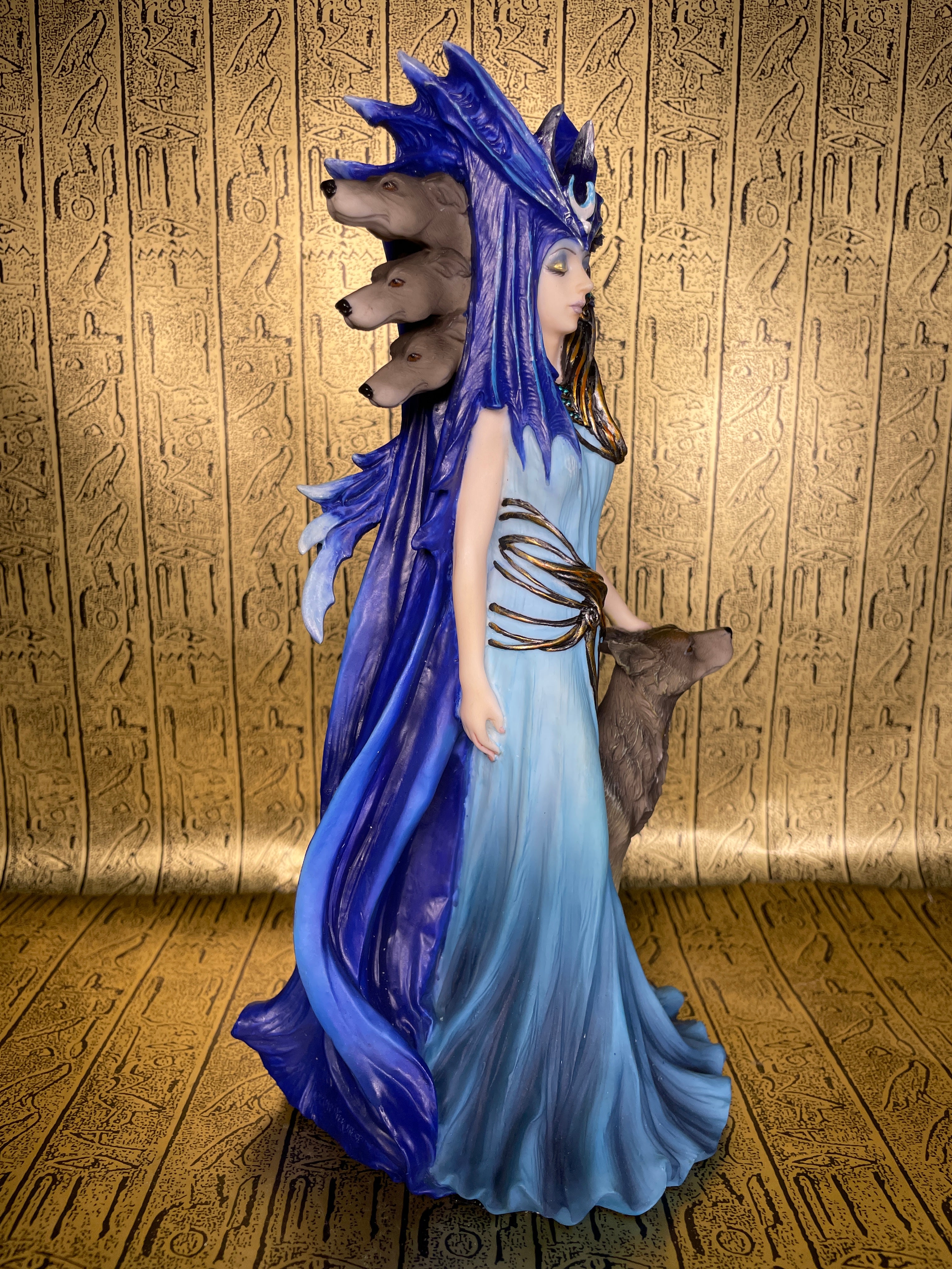 Hekate Statue